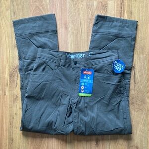 Wrangler Outdoor NWT Straight Mens 32x30 Gray Performance Stretch Fleece Lined